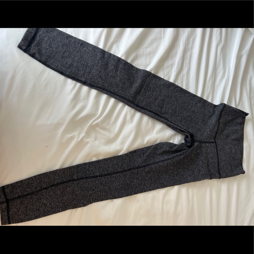 Grey Herringbone Lululemon Size 2 Leggings